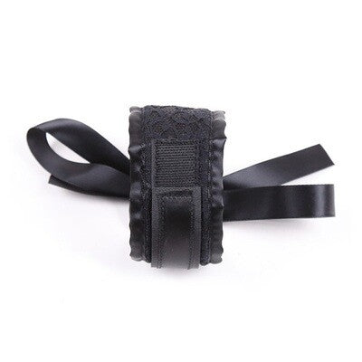 2Pcs Boutique Room Fun - Lace Wrist Cuffs & Blindfold